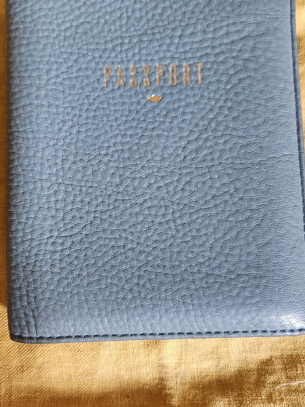 FOSSIL Blue Leather Passport Holder